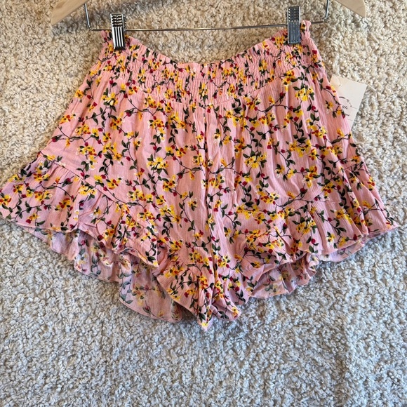 Pink Wildflower Shorts Flowy Boho | Small | NWT - Picture 4 of 5